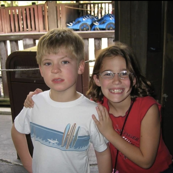 Meet the Posher - Picture 2 of 8